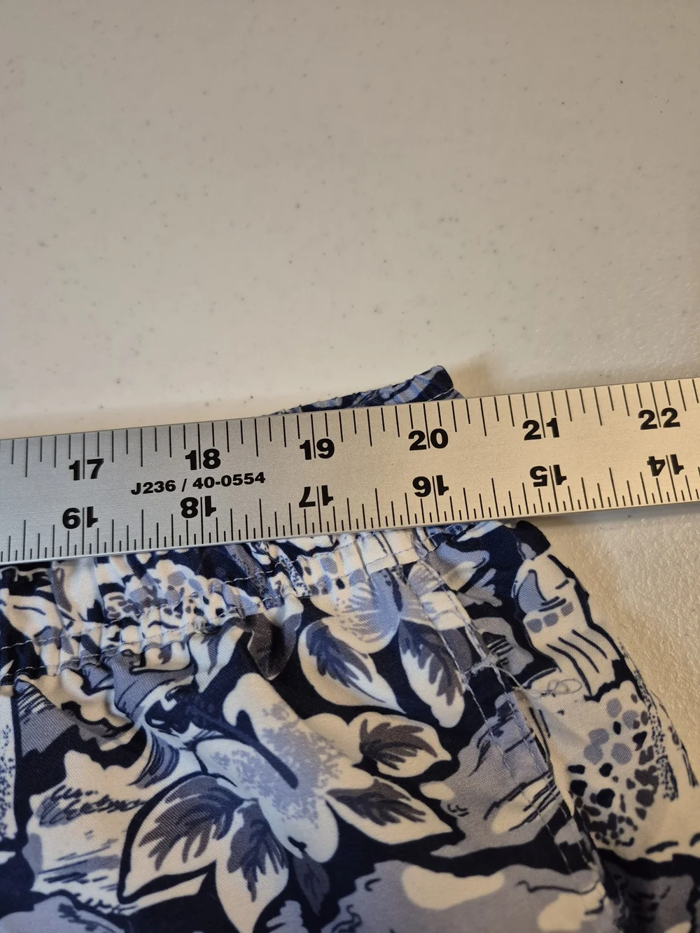 crown & ivy Blue and White Tropical Print Swim Trunks 4827